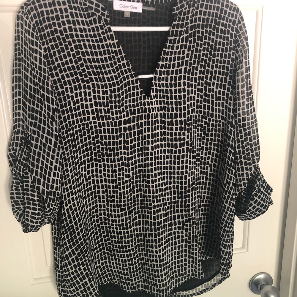 Blouse perfect for business casual work